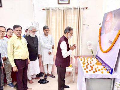 Congress observed death anniversary former Chief Minister Sachindra Lal Singha at Congress Bhavan in Agartala on December 9.